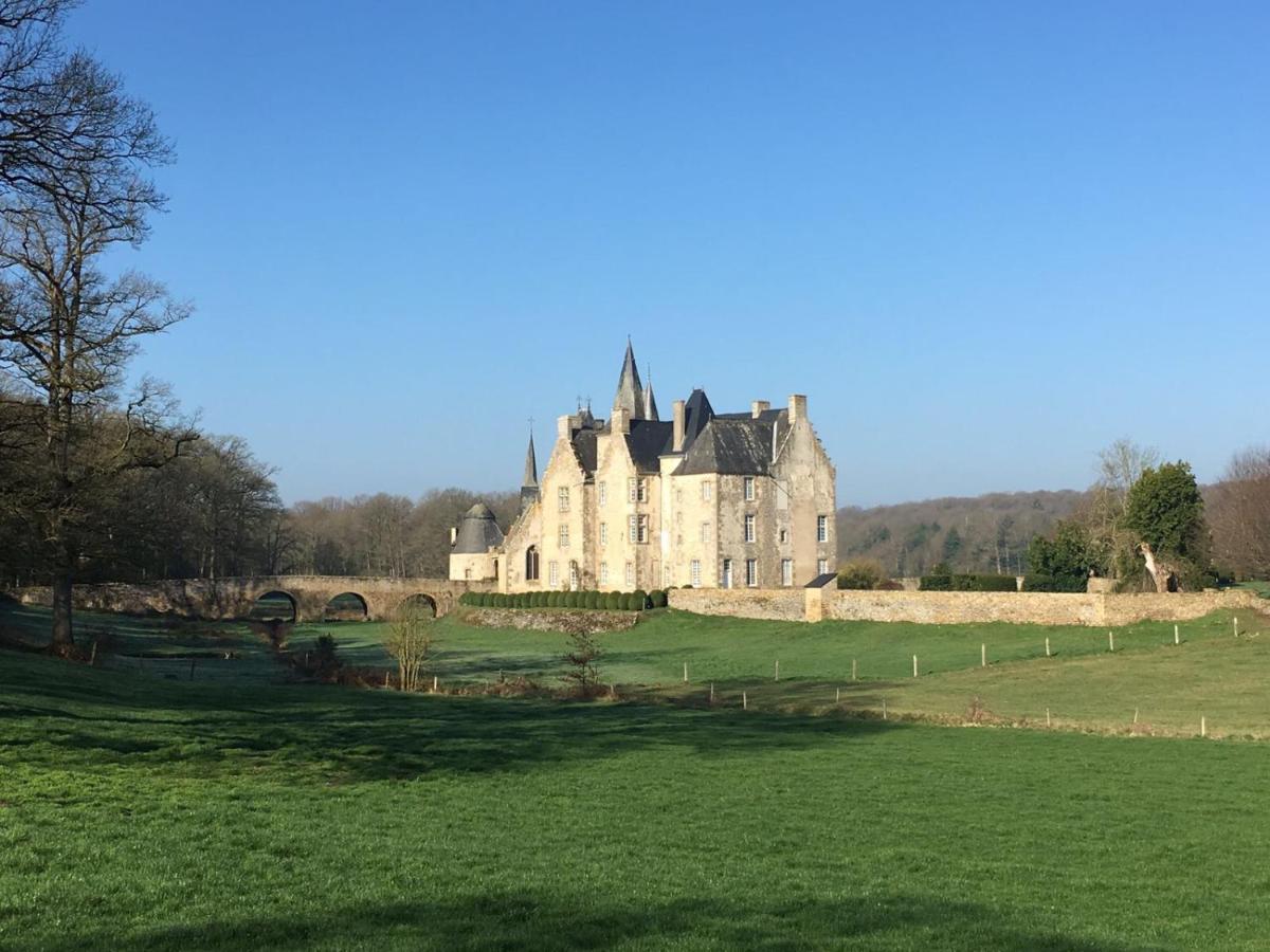 Chateau De Bourgon Montourtier Ngoại thất bức ảnh